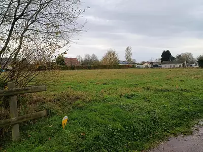 Terrain à bâtir, 1 410 m²