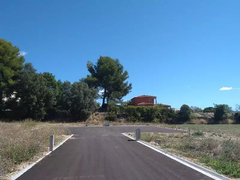 Terrain à bâtir, 800 m² - Aubagne (13400)