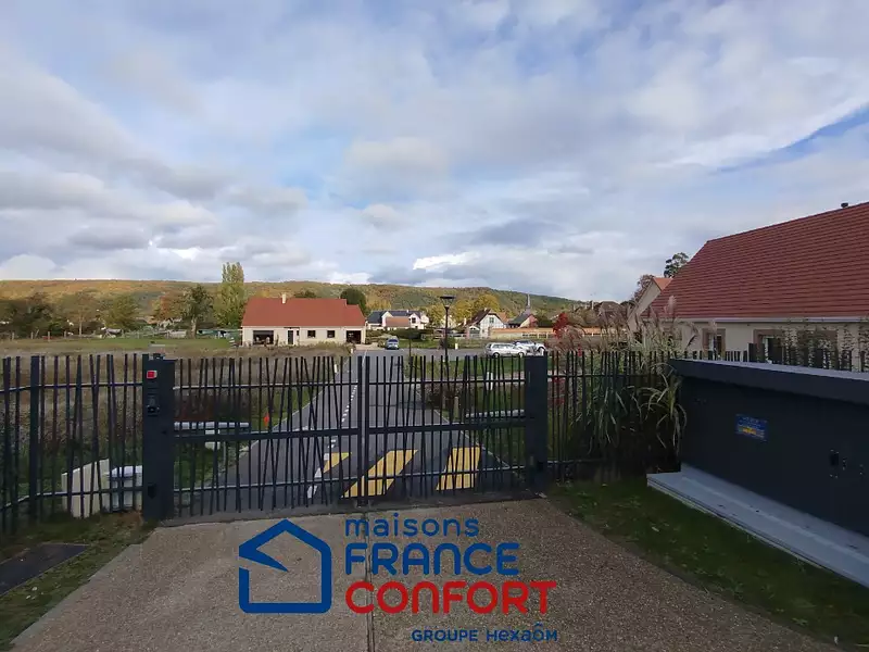 Terrain à bâtir, 800 m² - Heudreville-sur-Eure (27400)