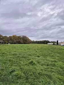 Terrain à bâtir, 735 m²