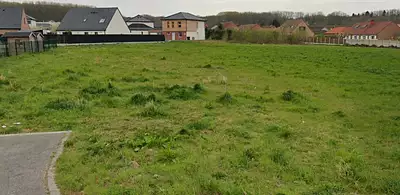 Terrain à bâtir, 700 m²