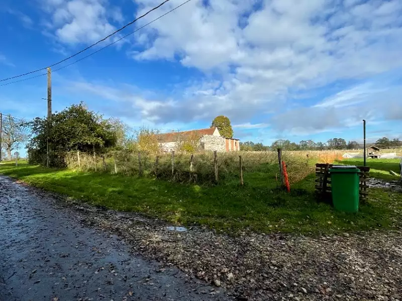 Terrain à bâtir, 660 m² - Chaumont-en-Vexin (60240)