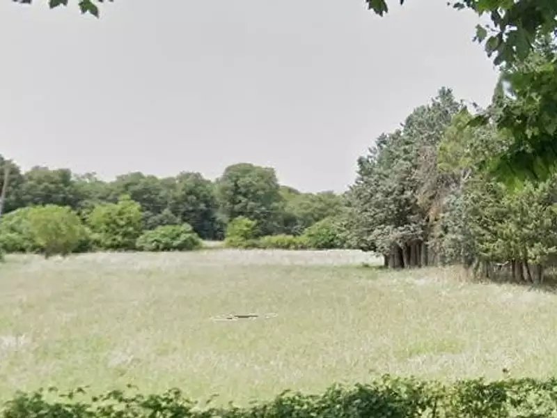 Terrain à bâtir, 322 m² - Pertuis (84120)