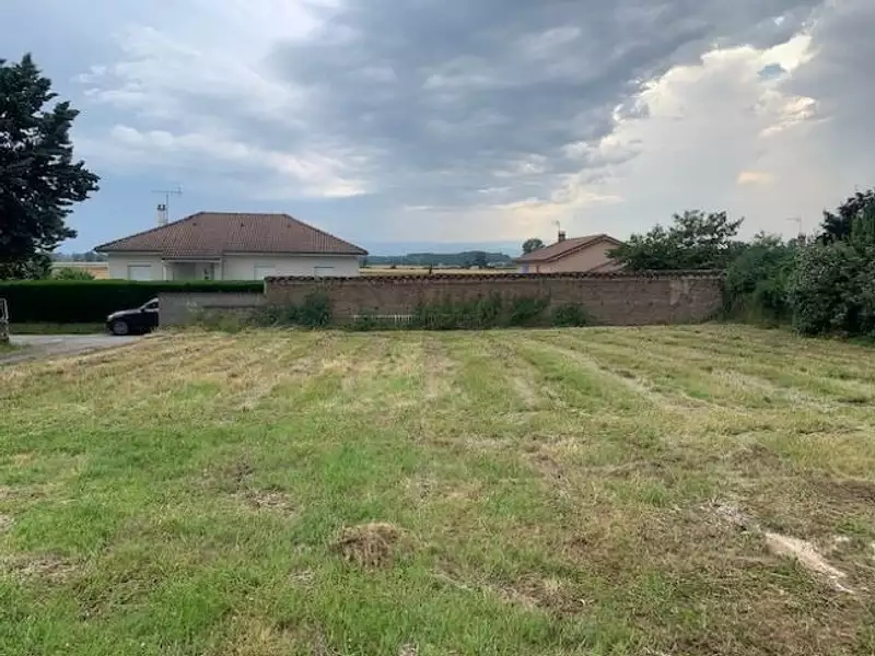 Terrain à bâtir, 376 m² - Cuzieu (42330)
