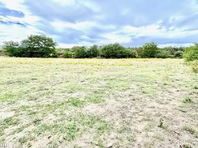 Terrain à bâtir, 1 850 m² - Cournanel (11300)