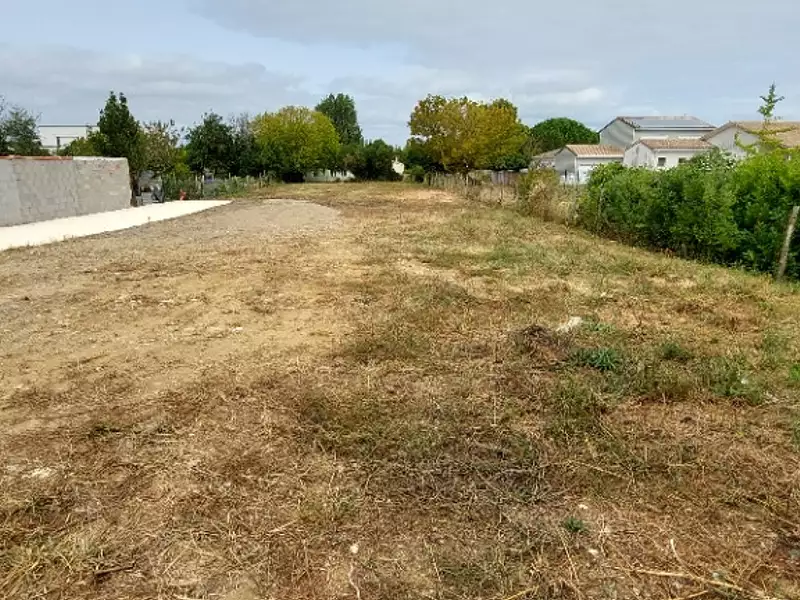 Terrain à bâtir, 1 671 m² - La Tremblade (17390)