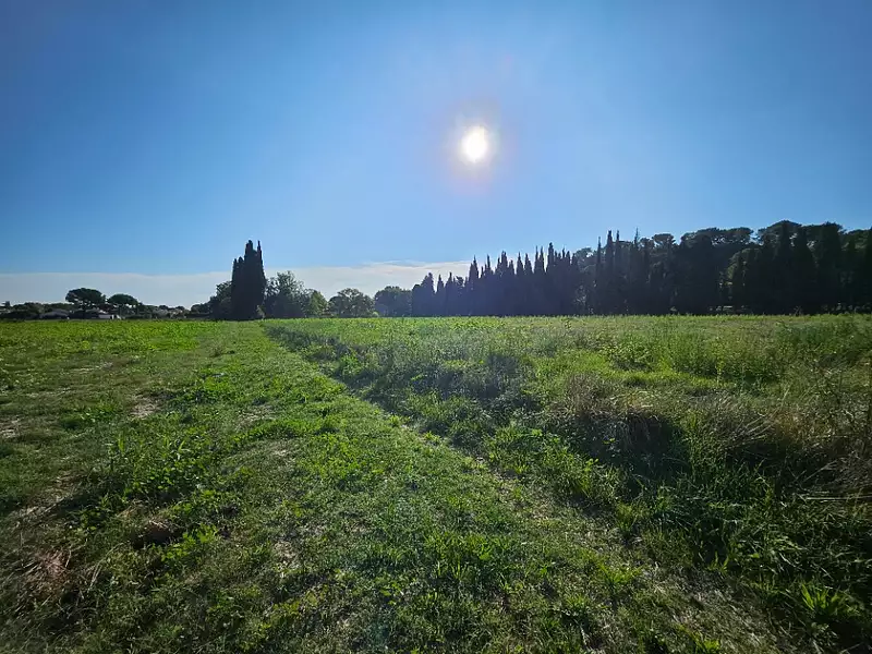 Terrain à bâtir, 427 m² - Saint-Etienne-du-Grès (13103)