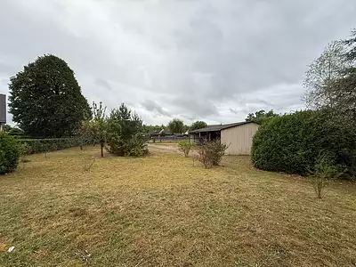 Terrain à bâtir, 700 m²