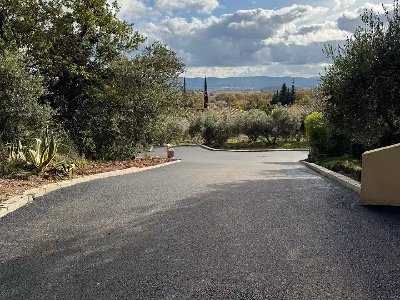 Terrain à bâtir, 900 m² - Puget-Ville (83390)