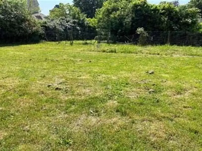 Terrain à bâtir, 637 m² - Boissettes (77350)