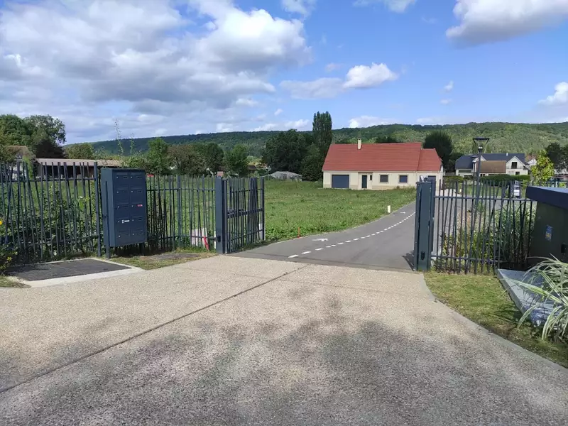 Terrain à bâtir, 800 m² - Louviers (27400)