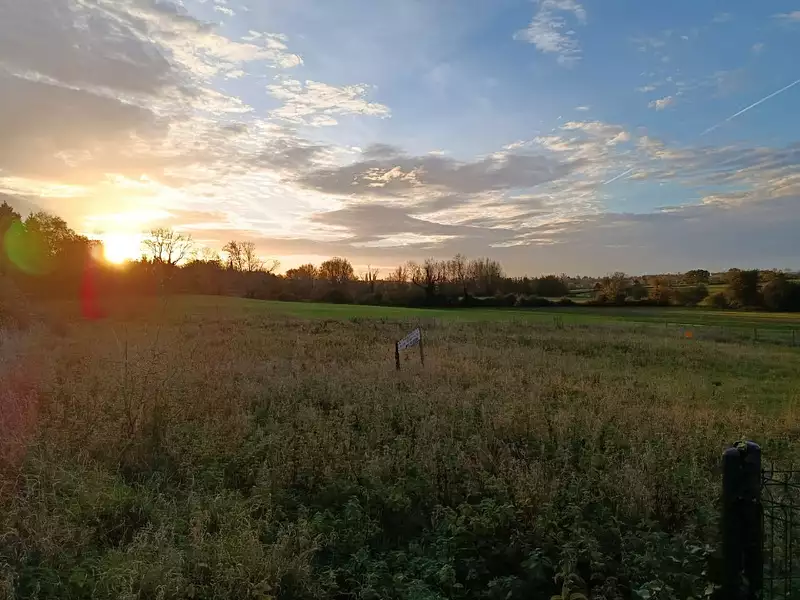 Terrain à bâtir, 884 m² - Mesnières-en-Bray (76270)