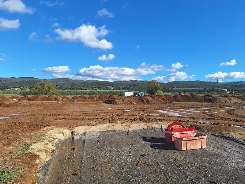 Terrain à bâtir, 1 006 m² - Les Mées (04190)