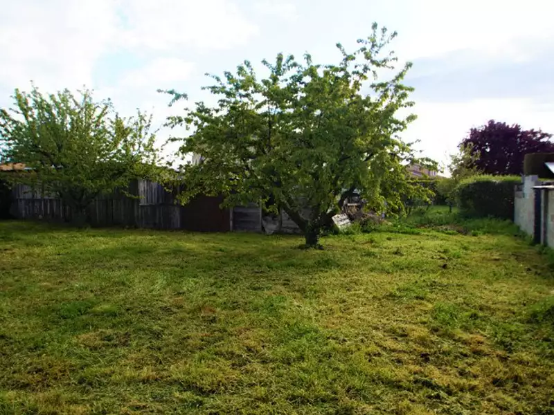Terrain à bâtir, 720 m² - Quincieux (69650)