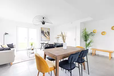 Les Allées des Trois Ormes Chapitre 1