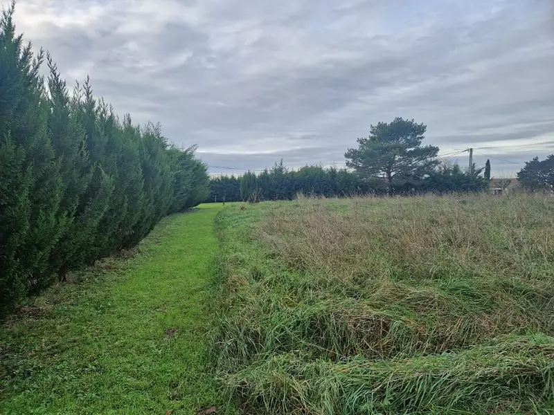 Terrain à bâtir, 600 m² - Lagorce (33230)