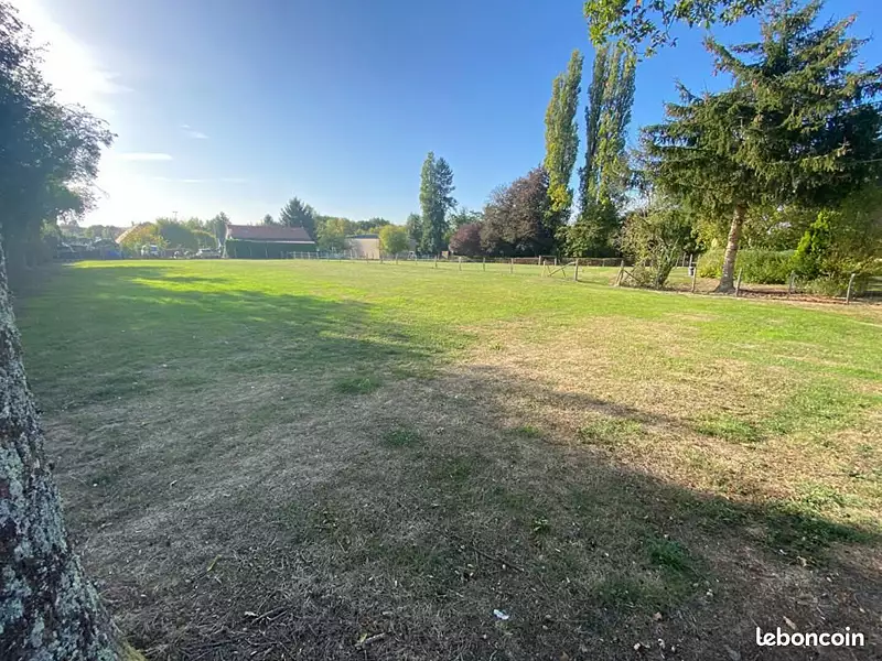Terrain à bâtir, 3 600 m² - Guérigny (58130)