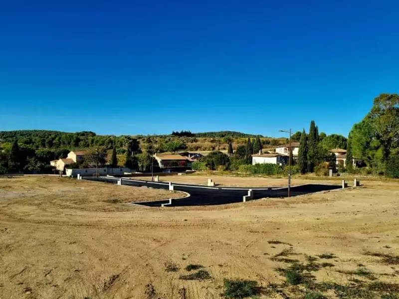 Terrain à bâtir, 600 m² - Puisserguier (34620)