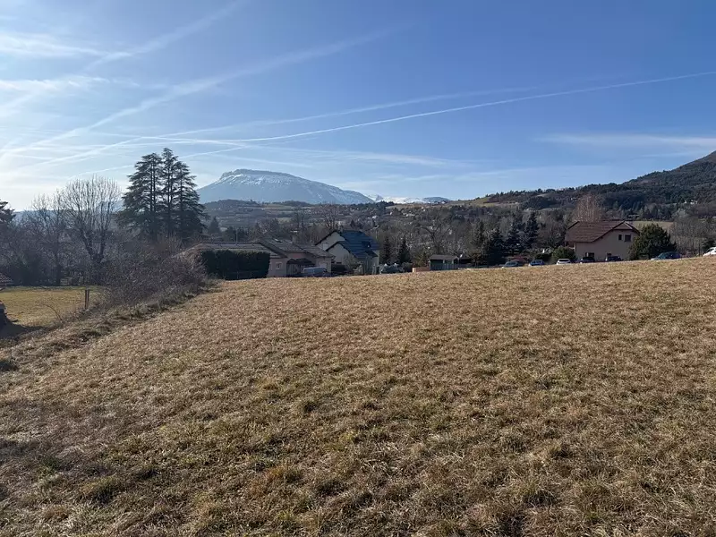 Terrain à bâtir, 1 131 m² - Gap (05000)