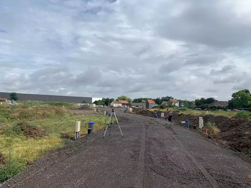 Terrain à bâtir, 360 m² - Douvrin (62138)