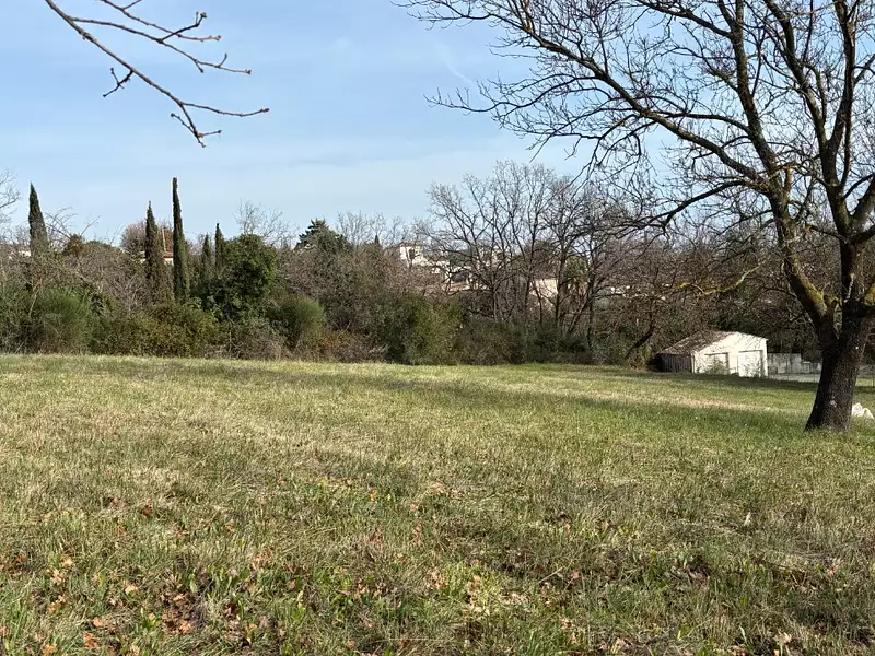 Terrain à bâtir, 512 m² - Roquebrune-sur-Argens (83520)