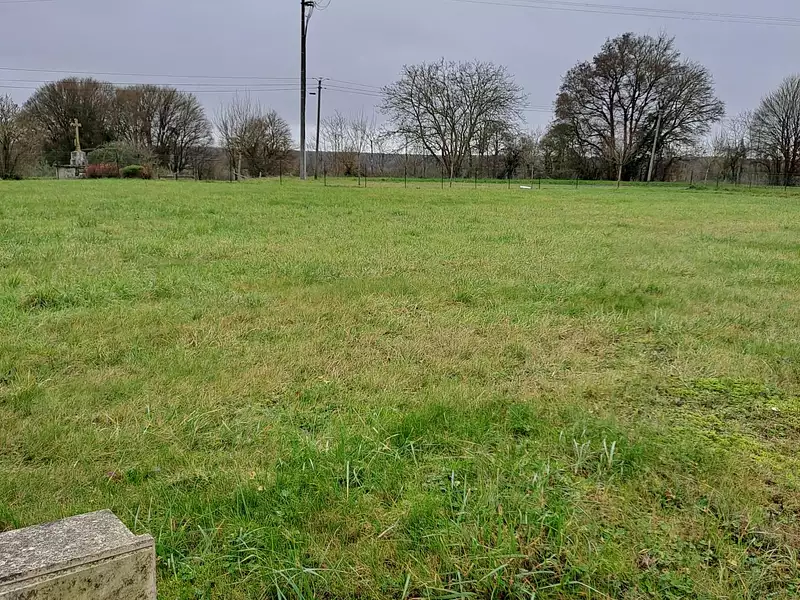 Terrain à bâtir, 599 m² - Baugé-en-Anjou (49150)