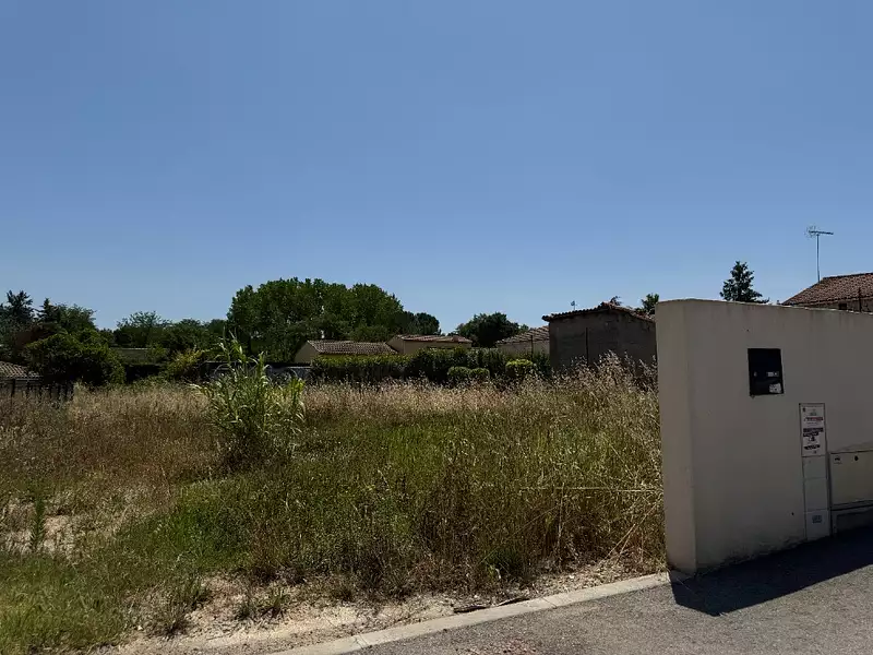 Terrain à bâtir, 481 m² - Saussines (34160)