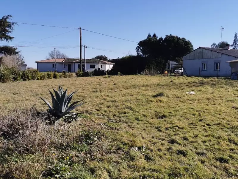 Terrain à bâtir, 1 080 m² - Meilhan-sur-Garonne (47180)