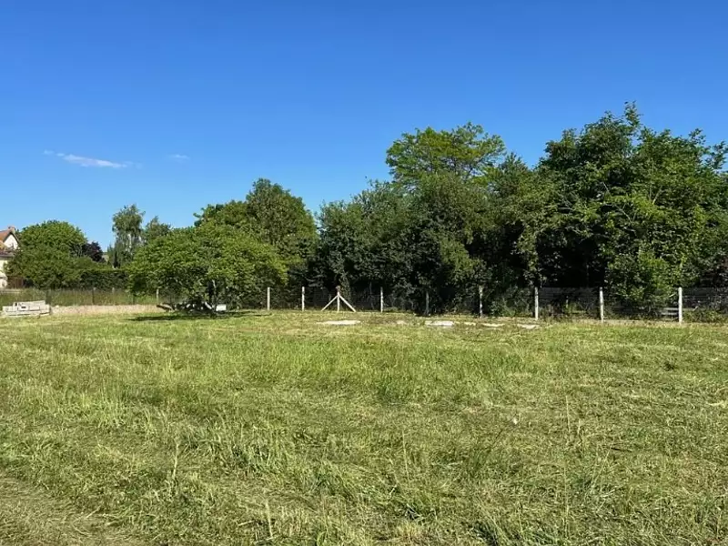 Terrain à bâtir, 400 m² - Pacy-sur-Eure (27120)