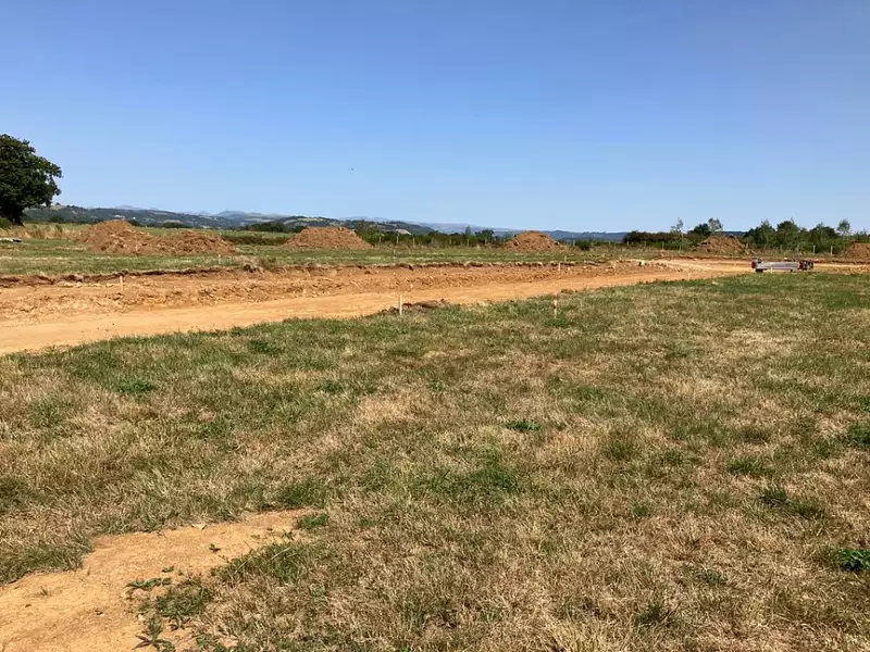 Terrain à bâtir, 530 m² - Arpajon-sur-Cère (15130)
