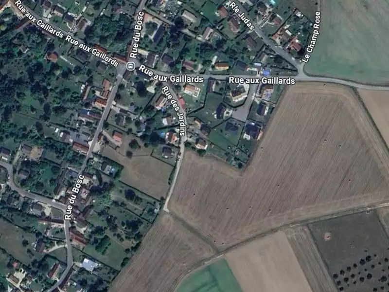 Terrain à bâtir, 1 200 m² - Tourny (27510)