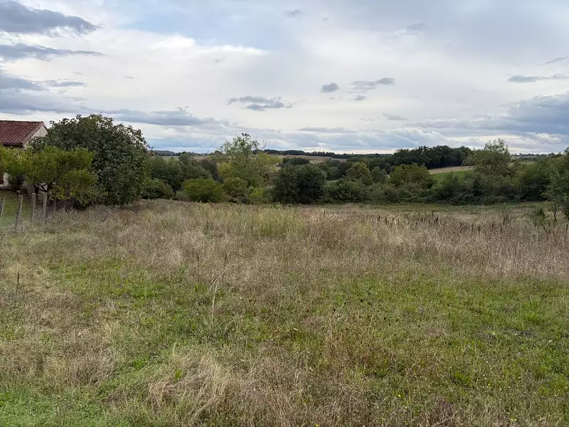 Terrain à bâtir, 634 m² - Roquesérière (31380)