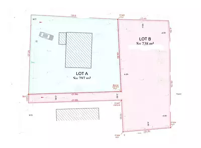 Terrain à bâtir, 738 m²