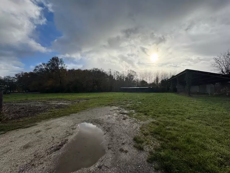 Terrain à bâtir, 866 m² - Blaignan-Prignac (33340)