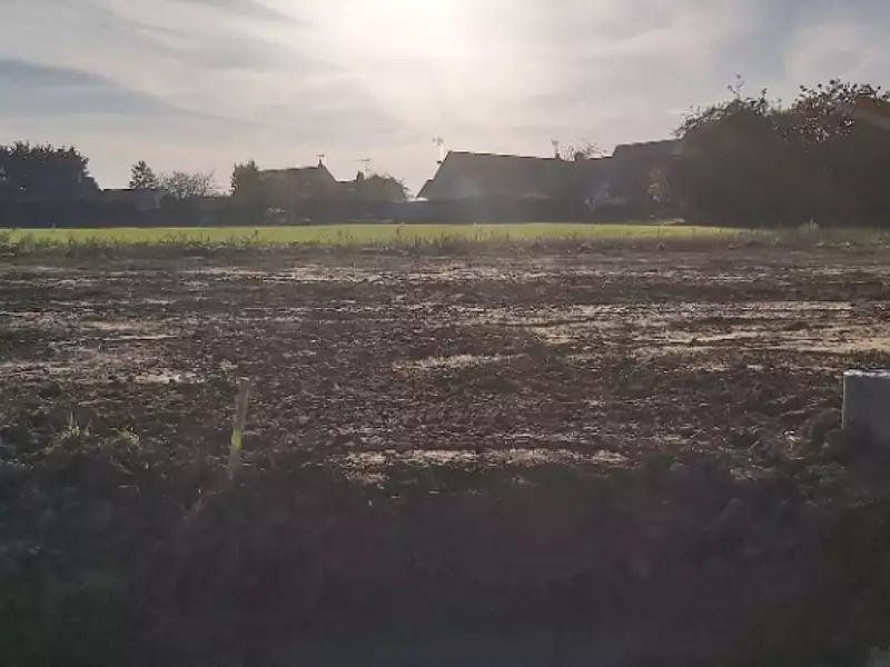 Terrain à bâtir, 582 m² - Crosmières (72200)