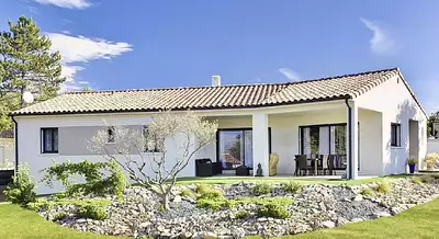 Terrain à bâtir, 694 m²