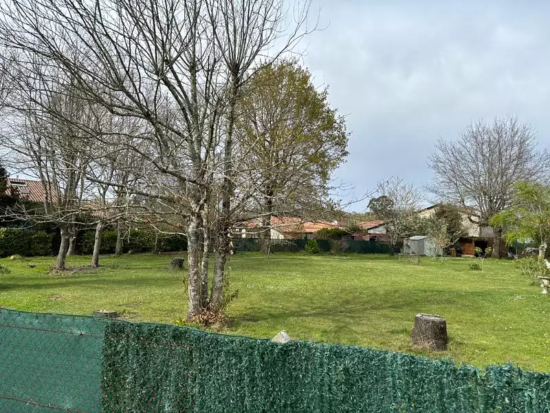 Terrain à bâtir, 1 200 m² - Andernos-les-Bains (33510)