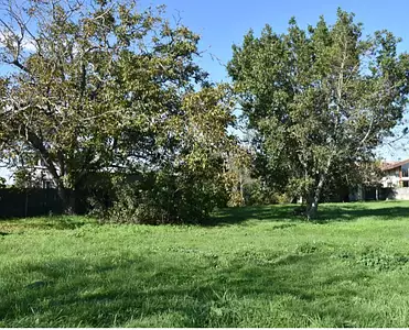 Terrain à bâtir, 300 m²