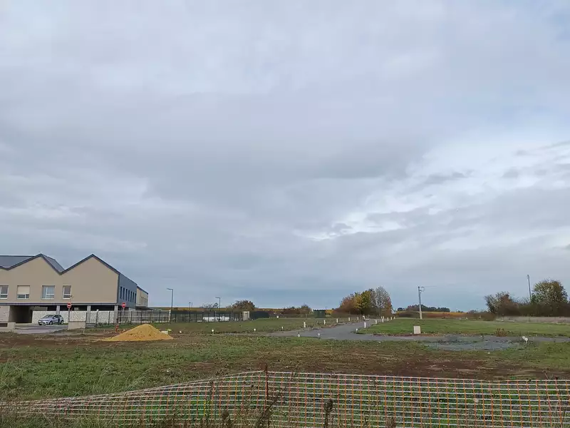 Terrain à bâtir, 399 m² - Montreuil-Bellay (49260)