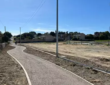 Terrain à bâtir, 700 m²