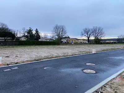 Terrain à bâtir, 666 m²