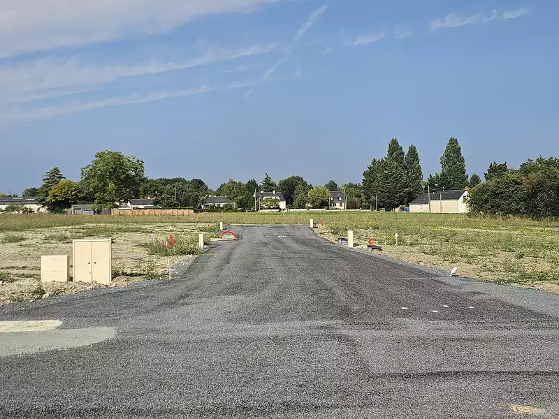 Terrain à bâtir, 368 m² - Longué-Jumelles (49160)