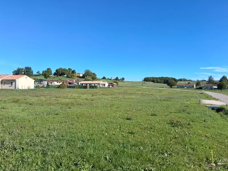 Terrain à bâtir, 1 030 m² - Ribagnac (24240)