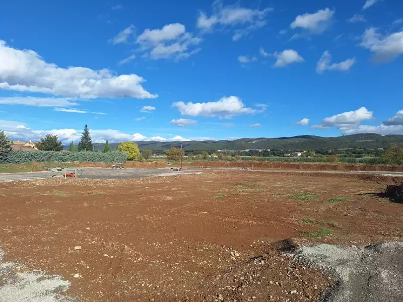 Terrain à bâtir, 406 m² - Les Mées (04190)