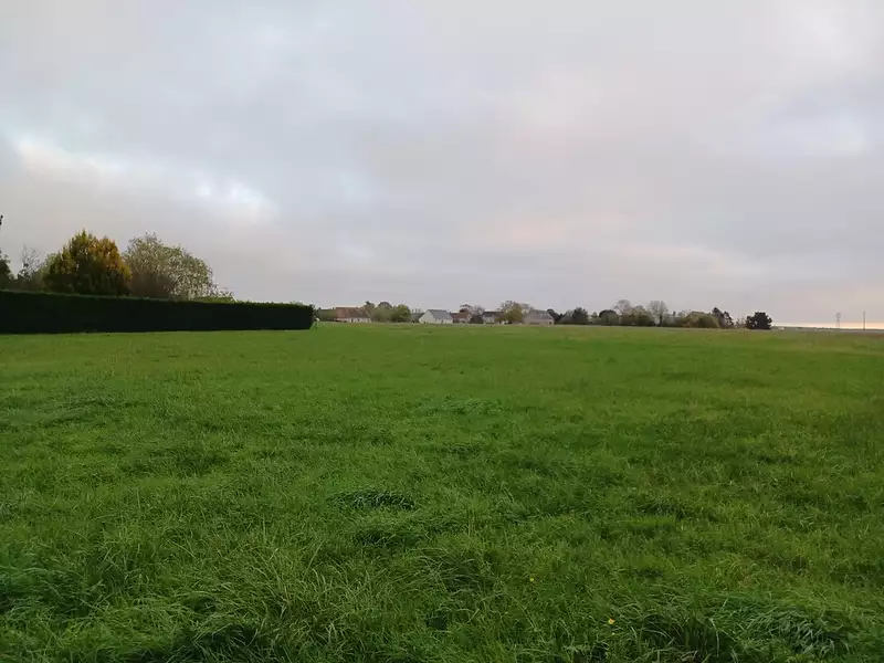 Terrain à bâtir, 379 m² - Pernay (37230)