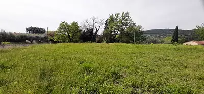 Terrain à bâtir, 900 m²