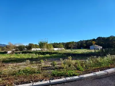 Terrain à bâtir, 338 m²