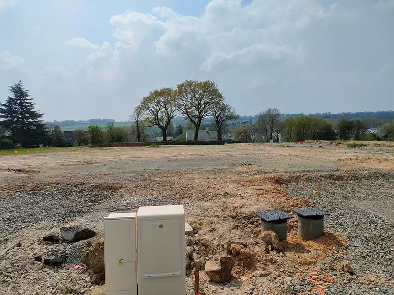 Terrain à bâtir, 350 m² - Livré-sur-Changeon (35450)