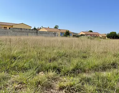 Terrain à bâtir, 851 m²