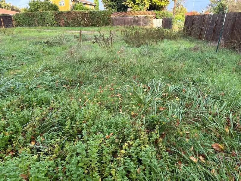 Terrain à bâtir, 475 m² - Arès (33740)